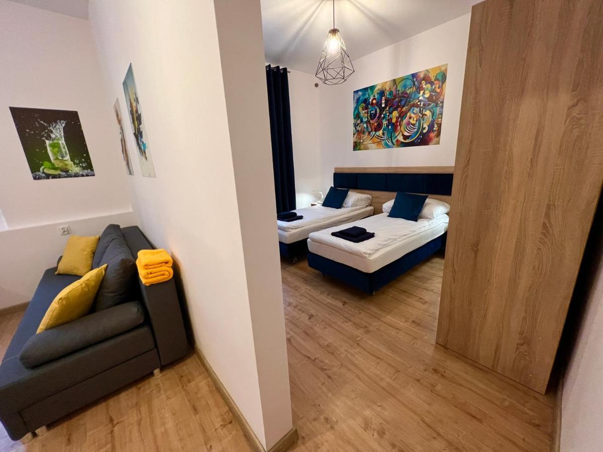 Apartamenty Koktajlove Kielce Esterno foto