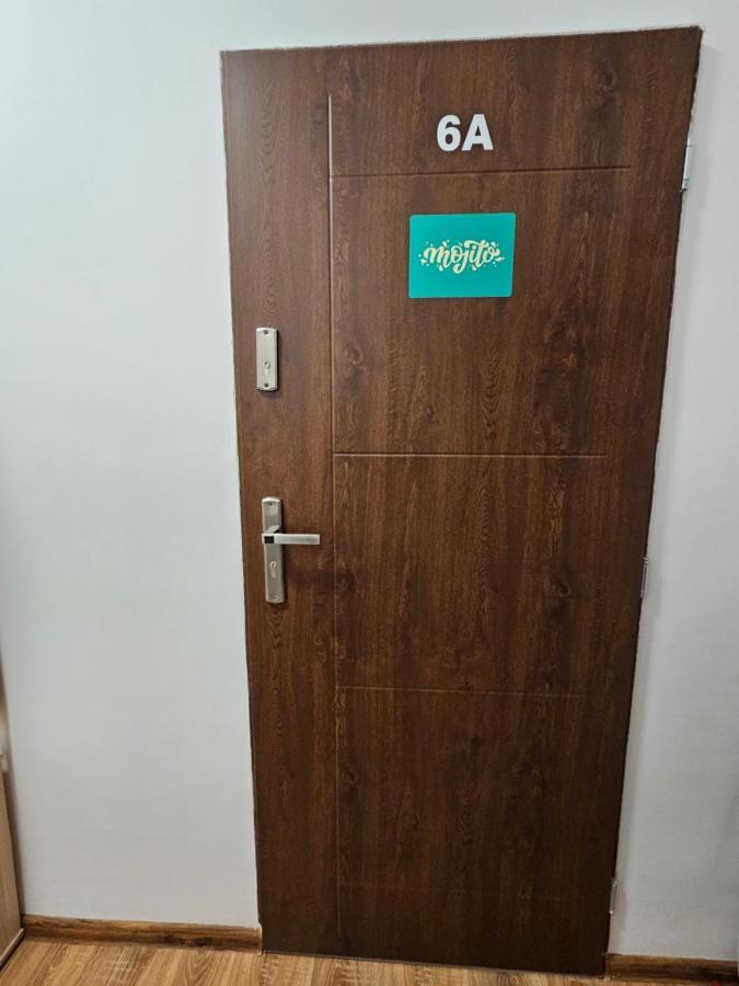 Apartamenty Koktajlove Kielce Esterno foto