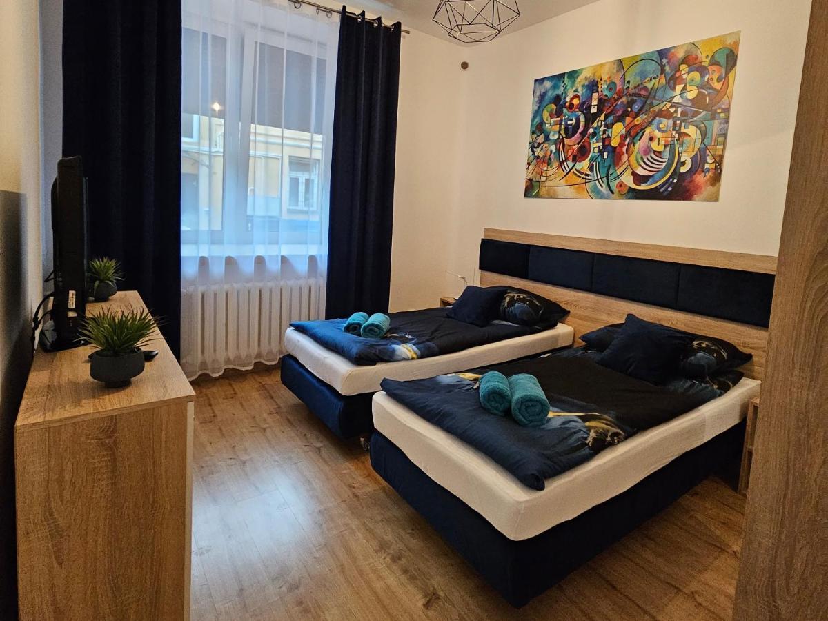 Apartamenty Koktajlove Kielce Esterno foto